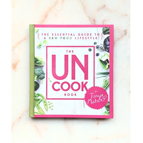 THE UN COOKBOOK_ESSENTIAL RAW FOOD LIFESTYLE BOOK - Picture 5 of 8